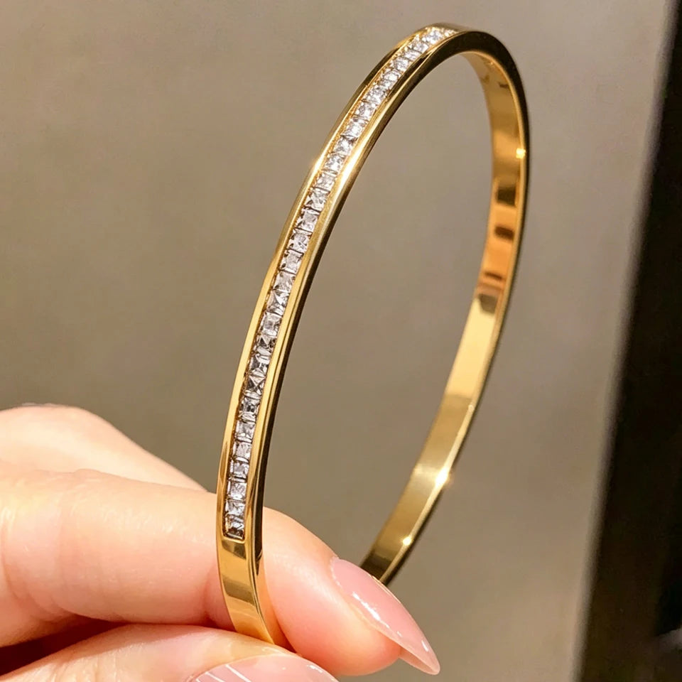 Heart Stainless Steel Bangle🖤