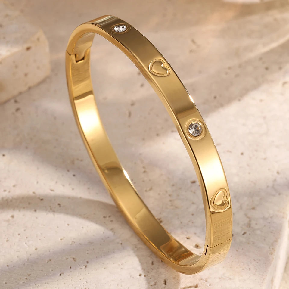 Heart Stainless Steel Bangle🖤