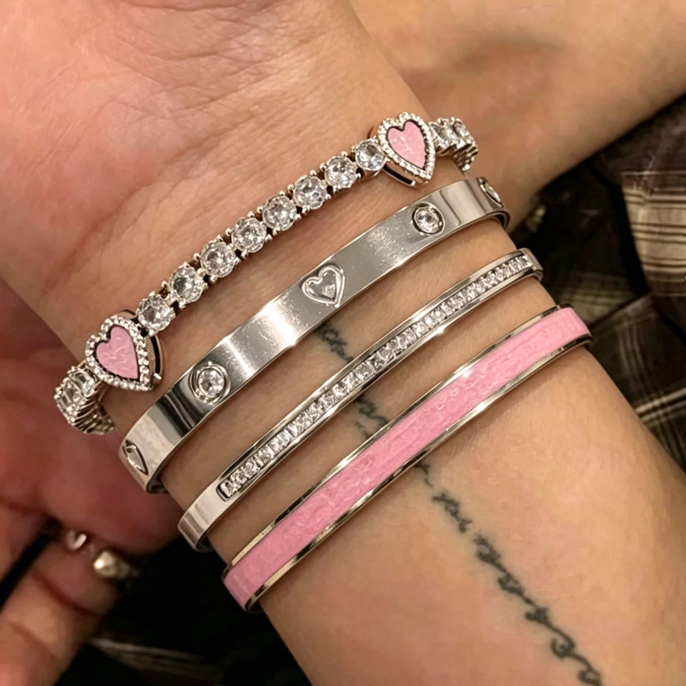 Heart Stainless Steel Bangle🖤