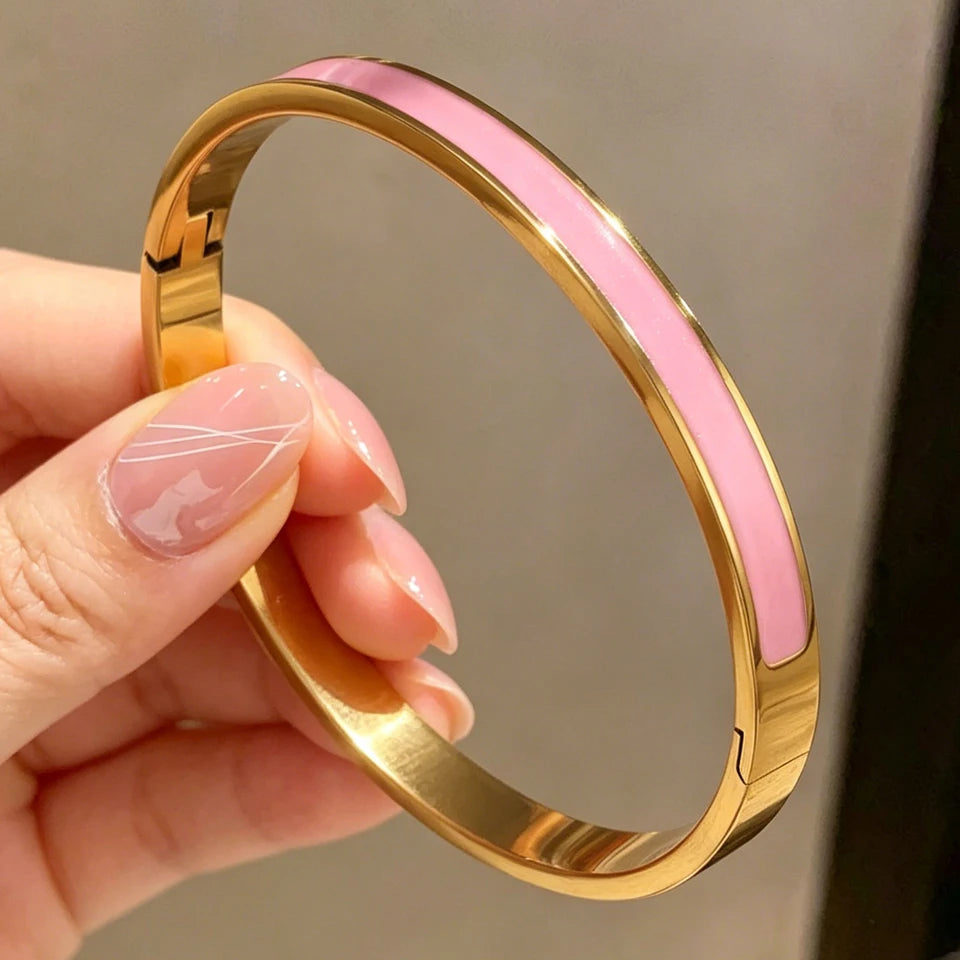 Heart Stainless Steel Bangle🖤